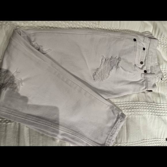 One Teaspoon white boyfriend denim! - Picture 3 of 5